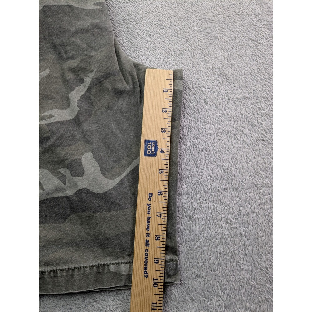 Old Navy Mens Camo Cargo Shorts Size 34 Green Grey Camouflage Utility Cotton - Picture 6 of 13